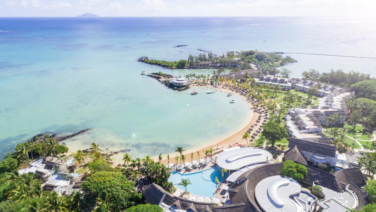 Lux* Grand Gaube Resort & Villas Ngoại thất bức ảnh Aerial view of the resort