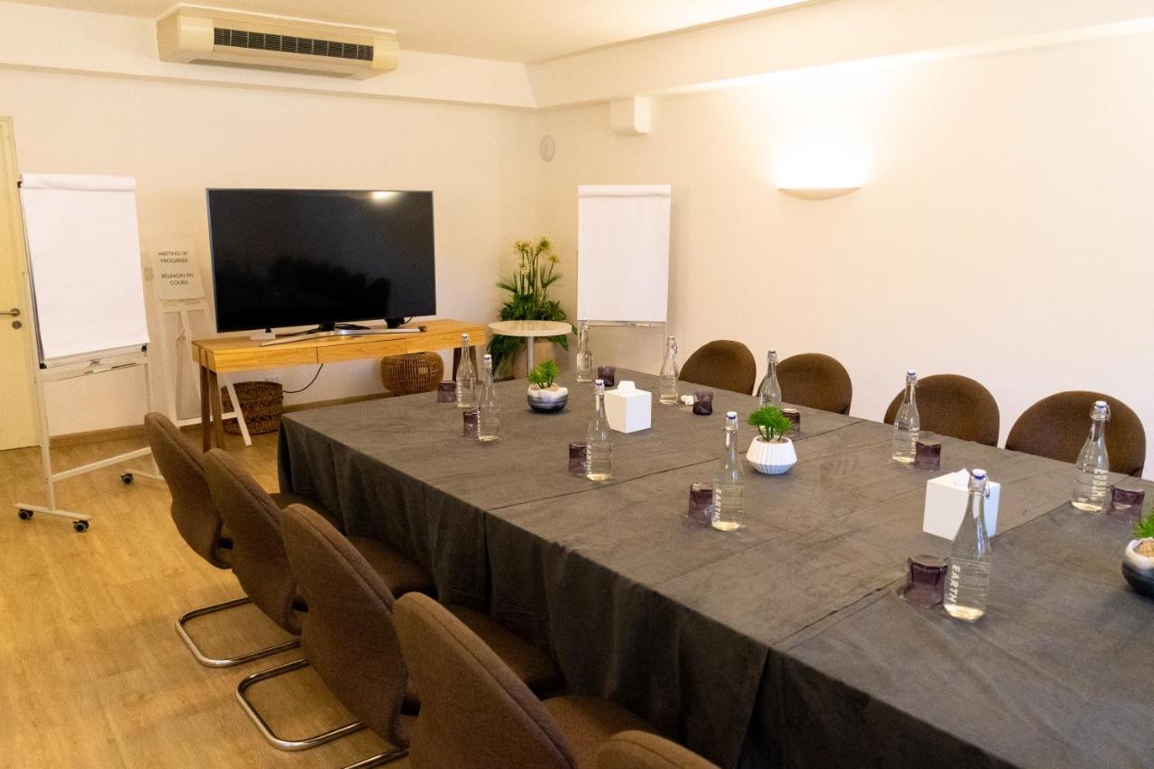 Lux* Grand Gaube Resort & Villas Ngoại thất bức ảnh The boardroom at the London Business School